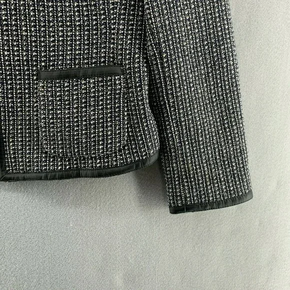 Banana Republic Black and White Tweed Blazer - Picture 6 of 12